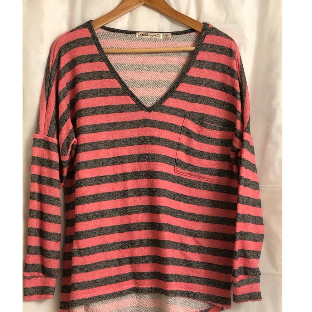 Ladies oversized pink & gray striped tunic top!